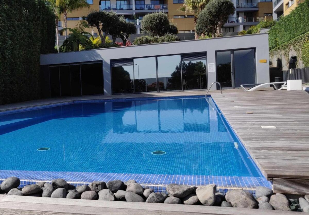 Condominio Zen Pearl-Luxury Com Piscina Фуншал Екстериор снимка